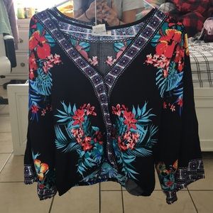 NEVER WORN. Tag still on.